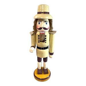 Vintage Pilgrim Nutcracker Toy Soldier Decorative Wooden Figure Holiday READ